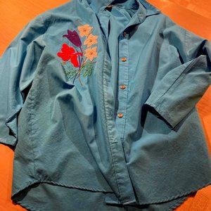 Bonnie Blair Womens Embroidered blouse